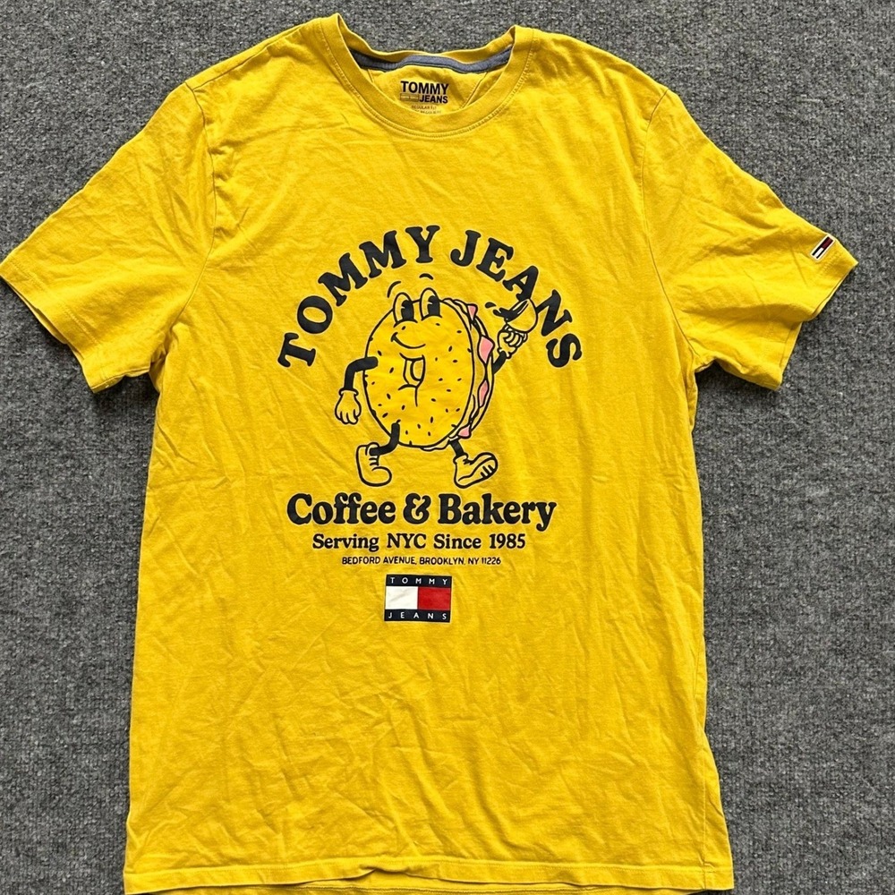 Tommy Jeans T-Shirt Mens Size L Yellow Graphic Coffee Bakery Regular Fit Cotton